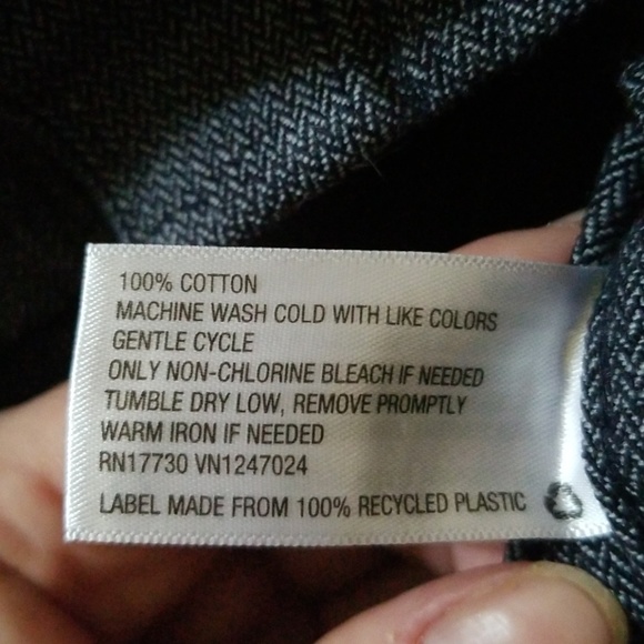 Goodfellow button down - Picture 2 of 4